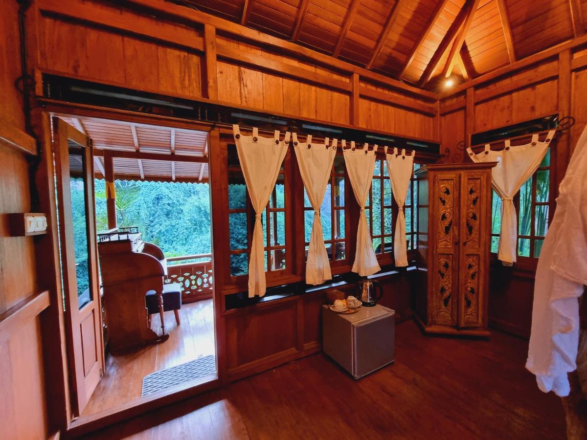 Avalon Ubud Castle & Spa Экстерьер фото