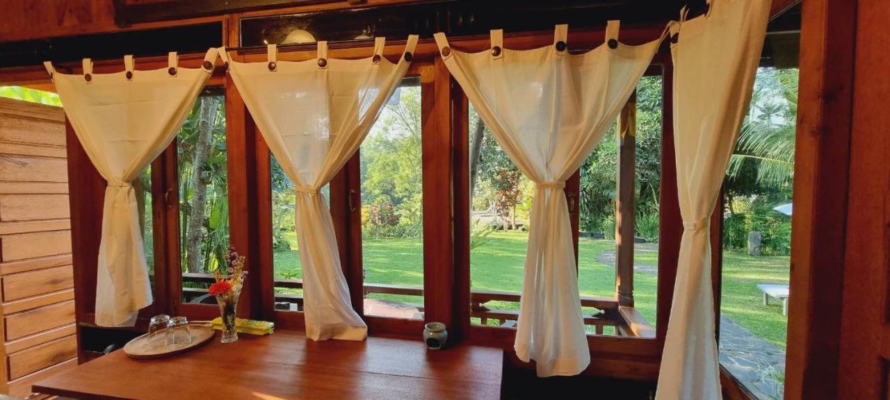 Avalon Ubud Castle & Spa Экстерьер фото