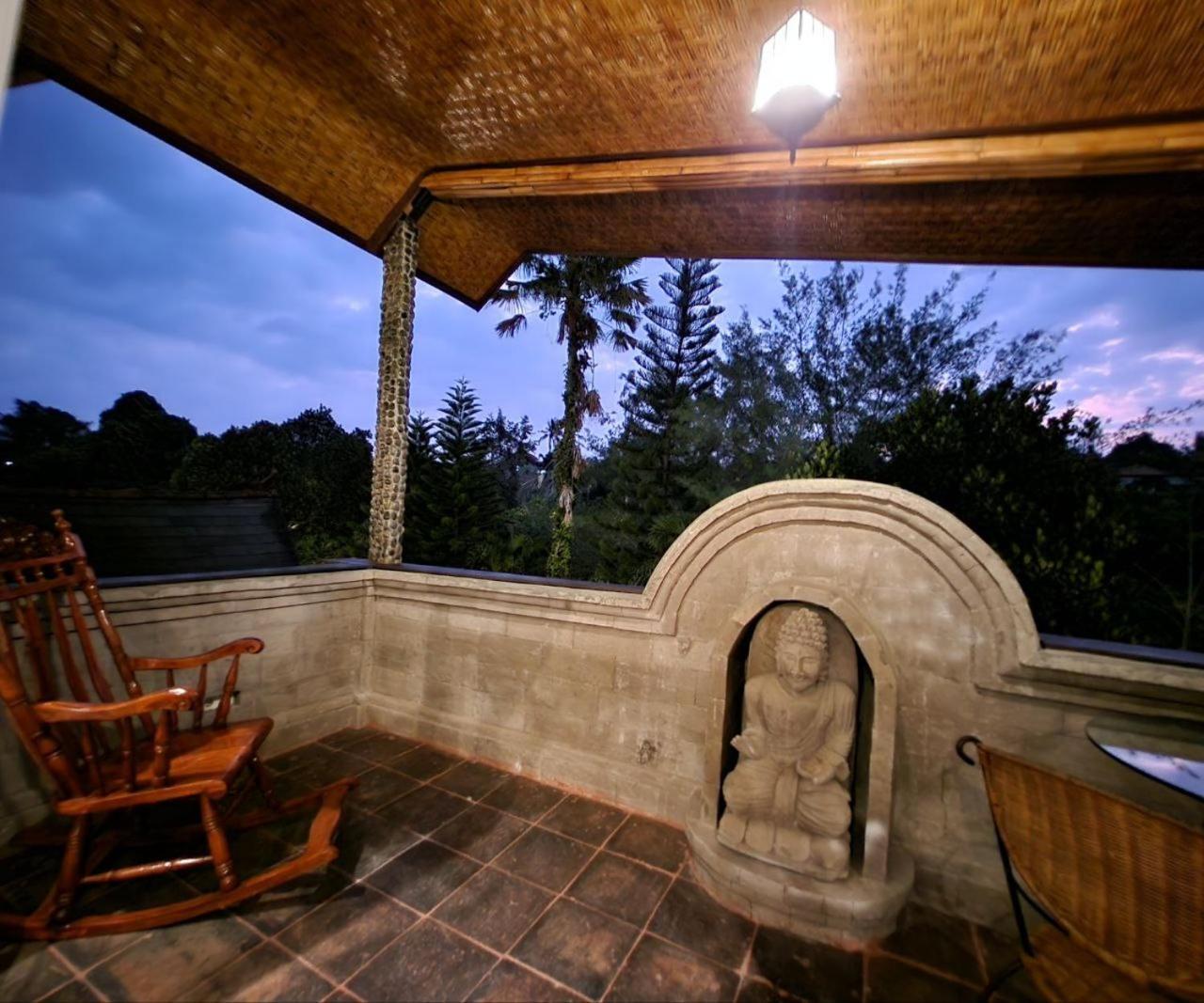 Avalon Ubud Castle & Spa Экстерьер фото